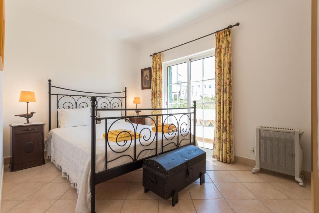 FLH Carrapateira Summer Place room 1