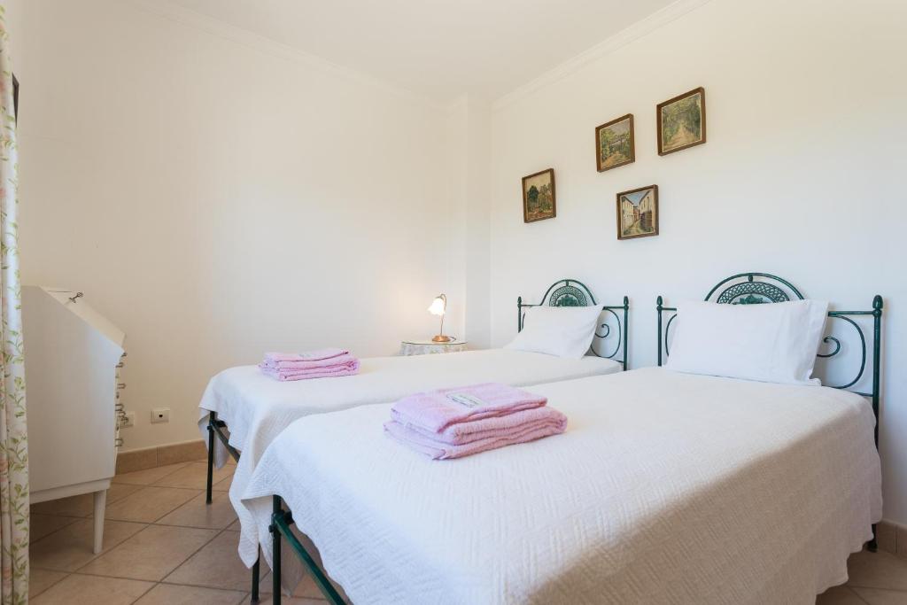 FLH Carrapateira Summer Place room 3